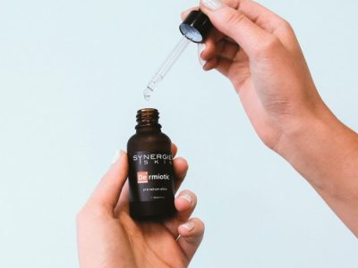 Dermiotic huidstress acne roodheid