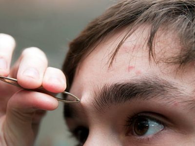 monobrow met Elektrisch ontharen defenitief verwijderen