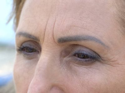 antigrijs behandeling wenkbrauwen te grijs